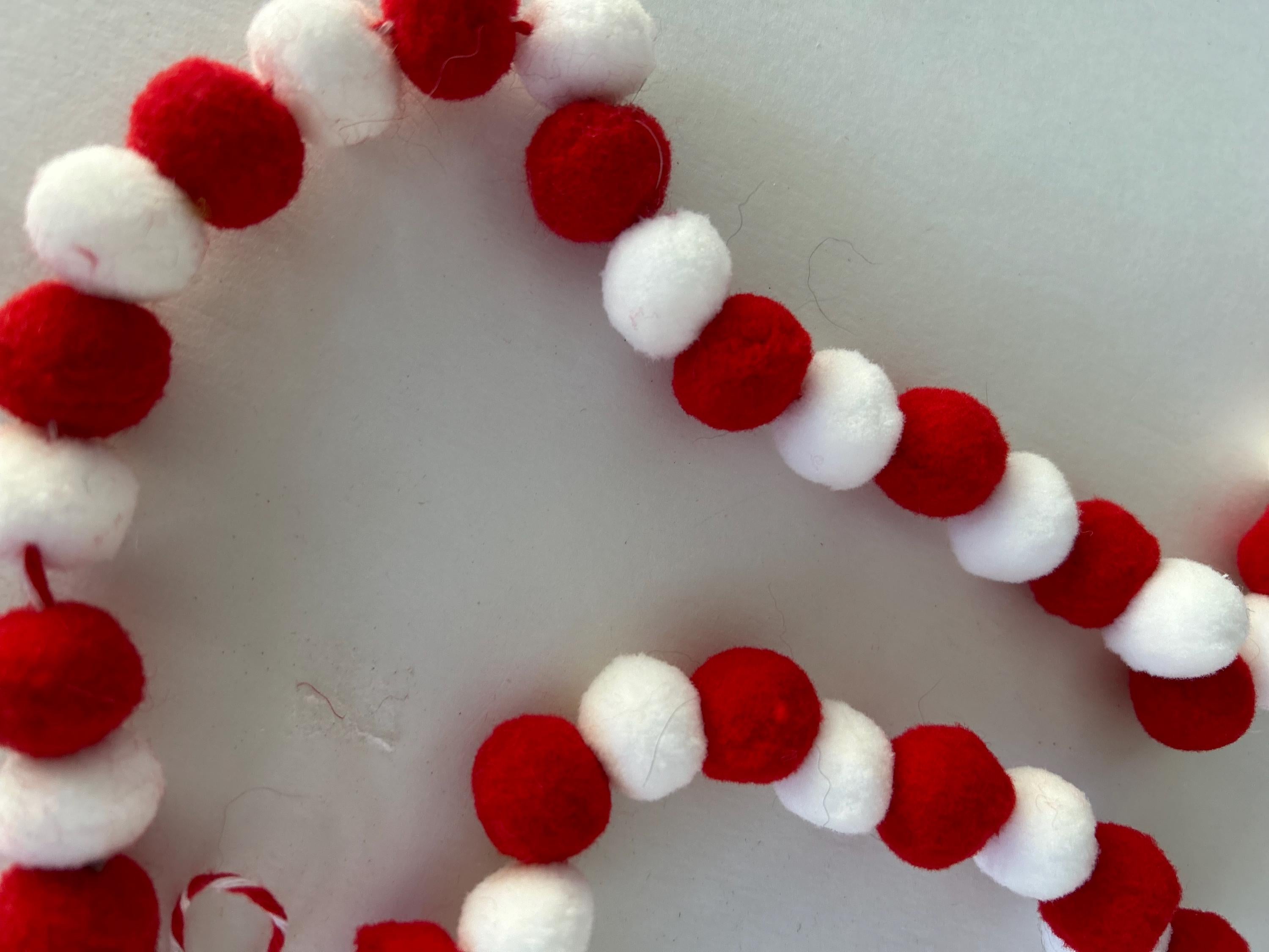 Valentine Garland, Pom Pom White and Red , Valentine Decor, Farmhouse, Rustic, Pom Poms, Swag, Felt Garland, Love Garland, Felt Ball Garland