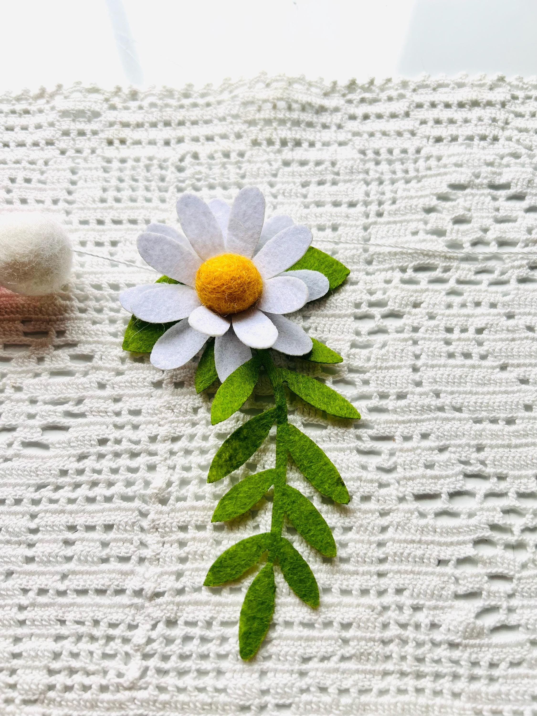 Daisey Flower Garland, Nursery Decor, Flower Garland, Wood Felt Garland, Girl's Room Decor,