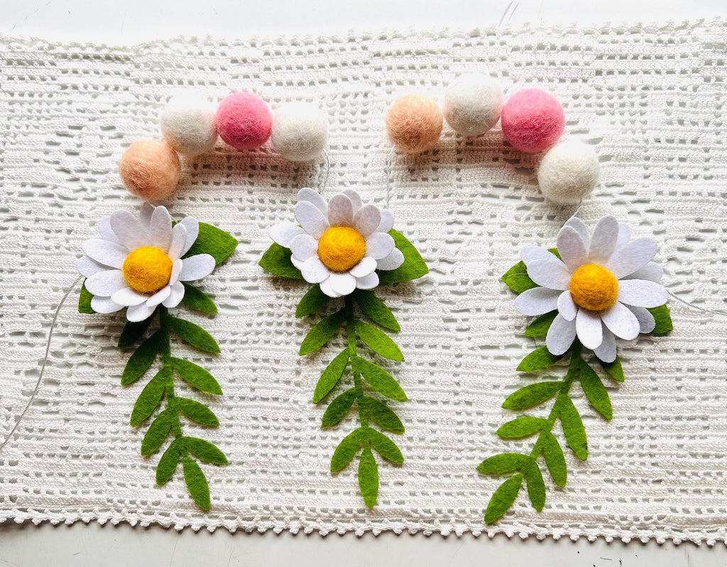 Daisey Flower Garland, Nursery Decor, Flower Garland, Wood Felt Garland, Girl's Room Decor,