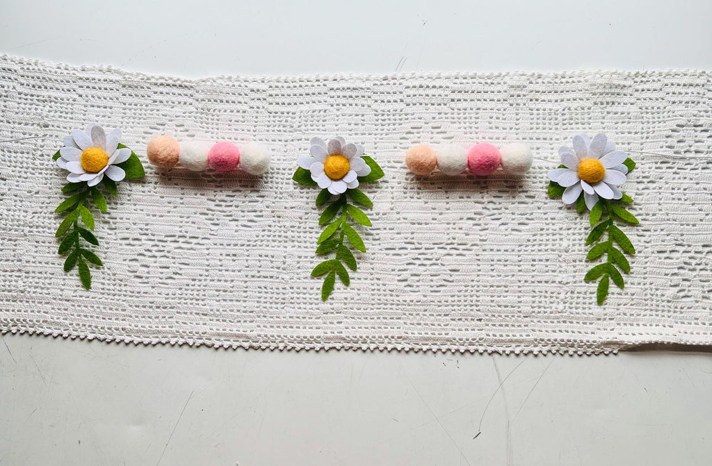 Daisey Flower Garland, Nursery Decor, Flower Garland, Wood Felt Garland, Girl's Room Decor,