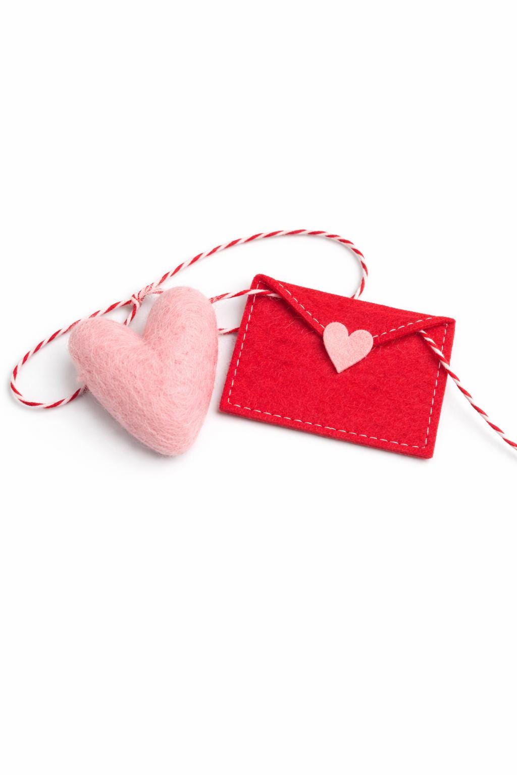 Mini Heart Envelope Garland, Valentine's Day Garland, Heart Garland, Felt Garland, Sweetheart Garland, Red Heart Garland, Valentine Decor