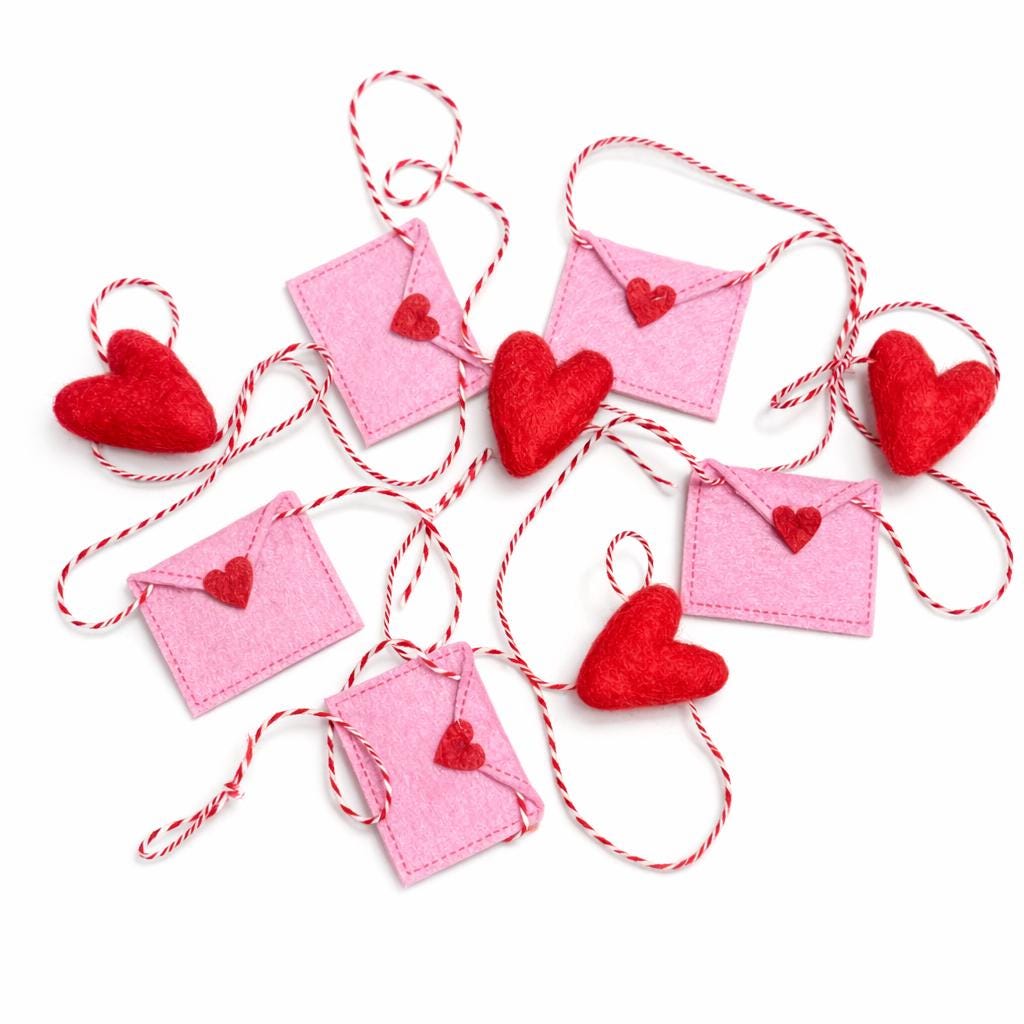 Mini Heart Envelope Garland, Valentine's Day Garland, Heart Garland, Felt Garland, Sweetheart Garland, Red Heart Garland, Valentine Decor