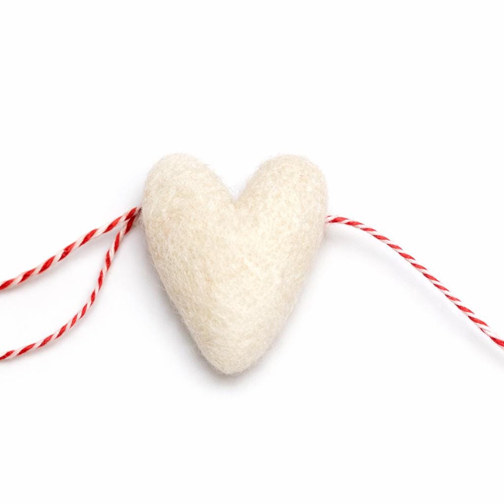 Mini Heart Envelope Garland, Valentine's Day Garland, Heart Garland, Felt Garland, Sweetheart Garland, Red Heart Garland, Valentine Decor