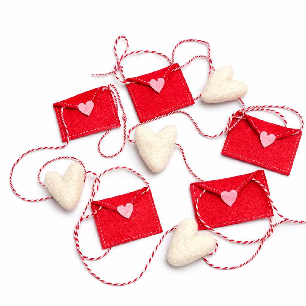 Mini Heart Envelope Garland, Valentine's Day Garland, Heart Garland, Felt Garland, Sweetheart Garland, Red Heart Garland, Valentine Decor