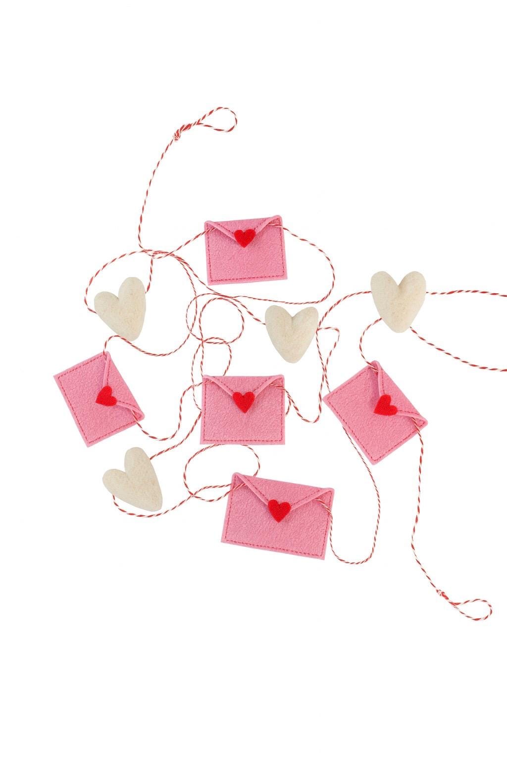 Mini Heart Envelope Garland, Valentine's Day Garland, Heart Garland, Felt Garland, Sweetheart Garland, Red Heart Garland, Valentine Decor